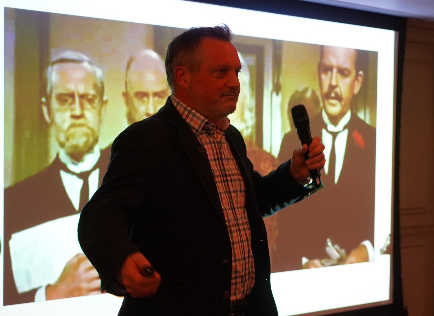 Dan Wilson speaking during a presentation